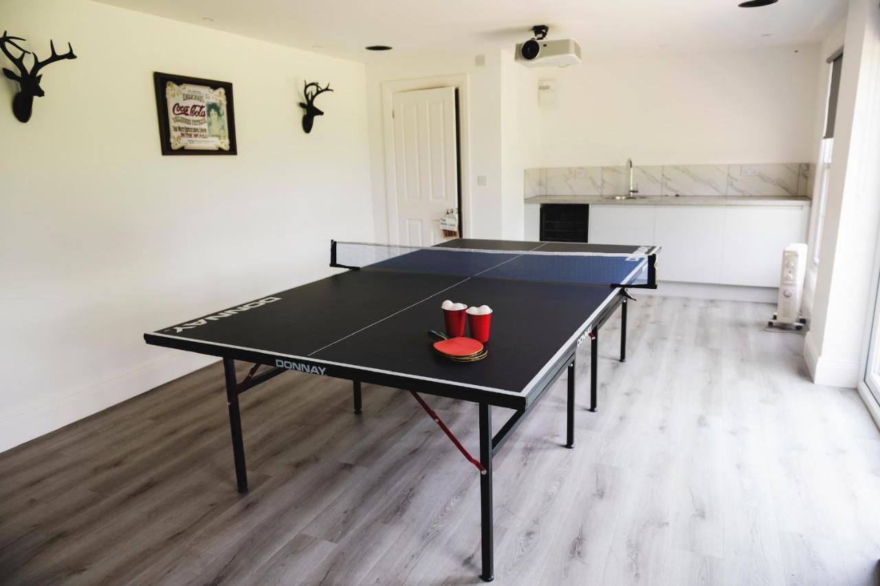 Large Country House - Hot Tub - Pool Table - Bbq - 5 Bedrooms - Log Burner Three Legged Cross Exterior foto
