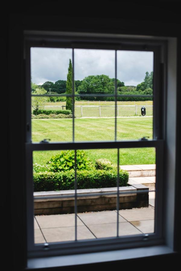 Large Country House - Hot Tub - Pool Table - Bbq - 5 Bedrooms - Log Burner Three Legged Cross Exterior foto