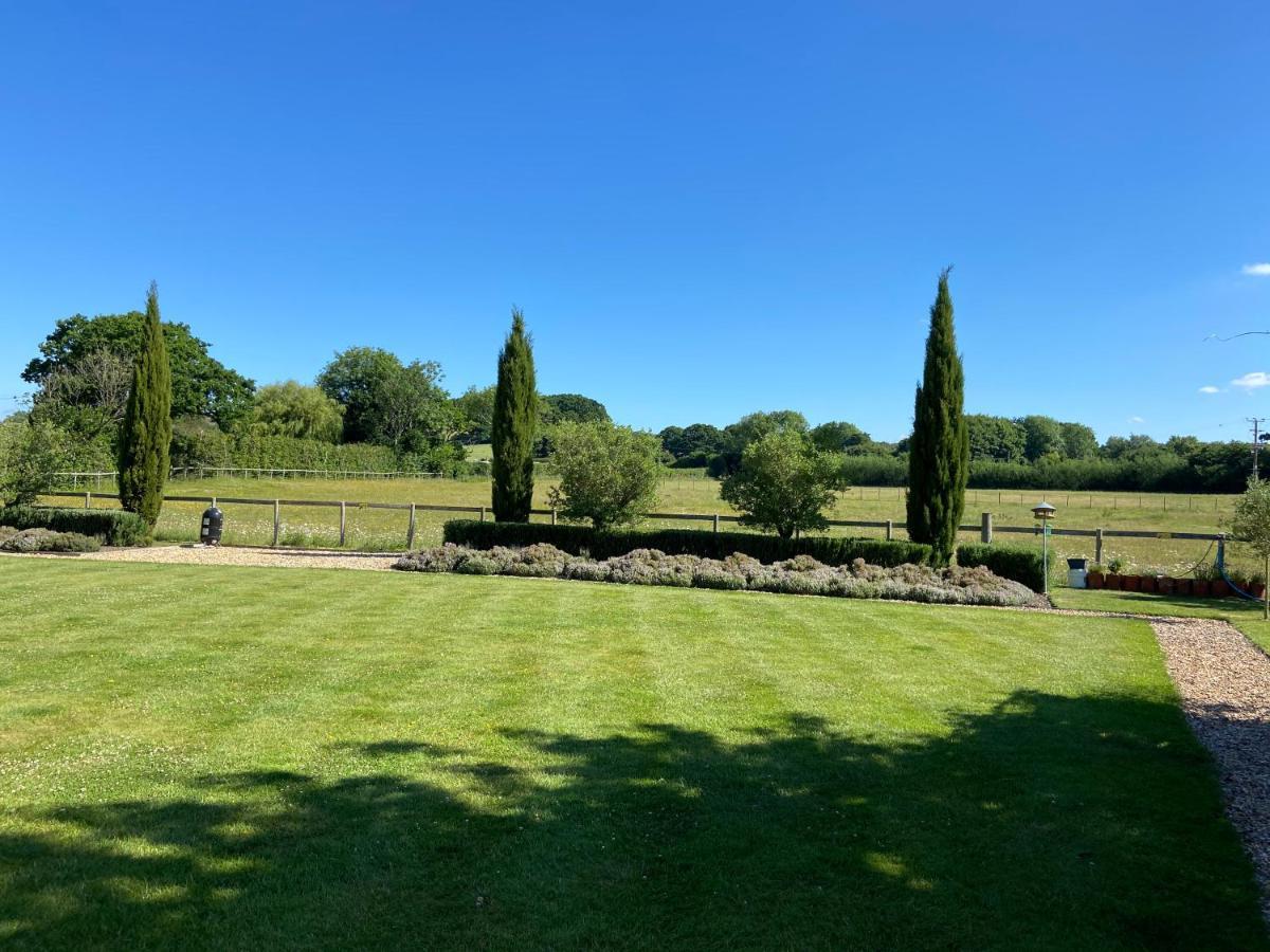 Large Country House - Hot Tub - Pool Table - Bbq - 5 Bedrooms - Log Burner Three Legged Cross Exterior foto